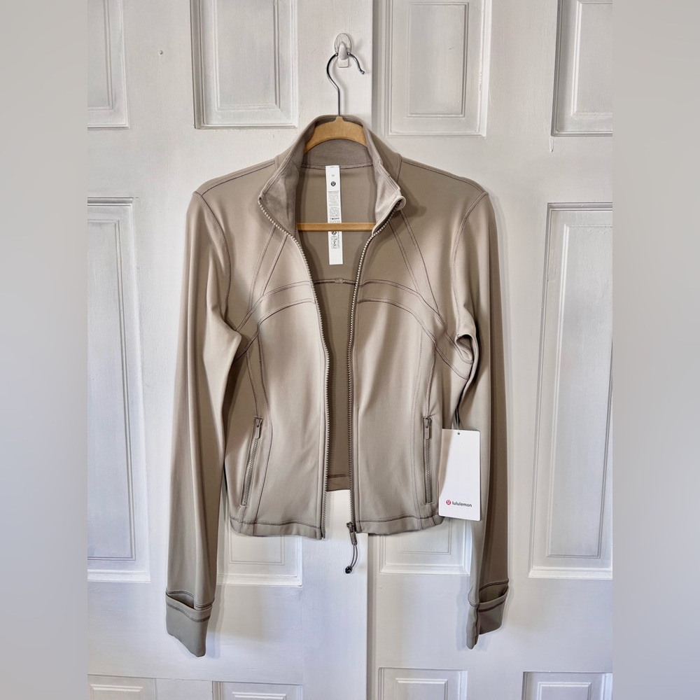 🆕Lululemon🍋Define Cropped Jacket Nulu Colour Warm Ash Grey - Picture 3 of 8